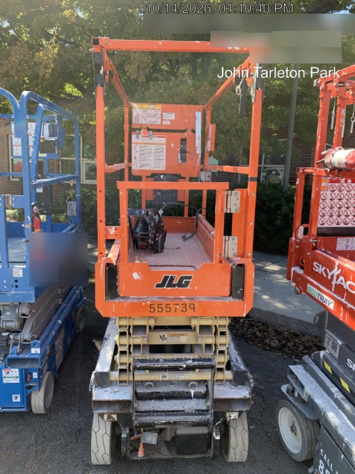2025 JLG ES1932
