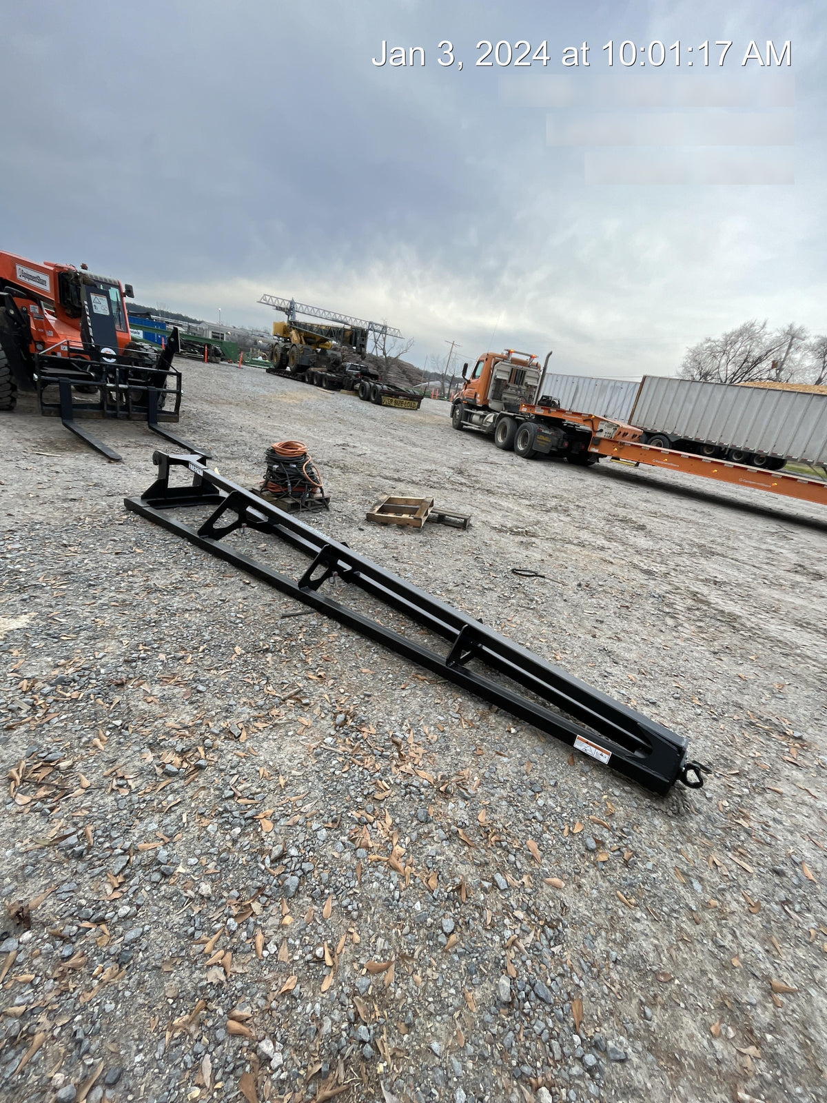2023 JLG 1001275852