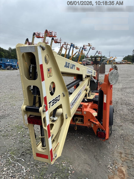 2022 JLG T350