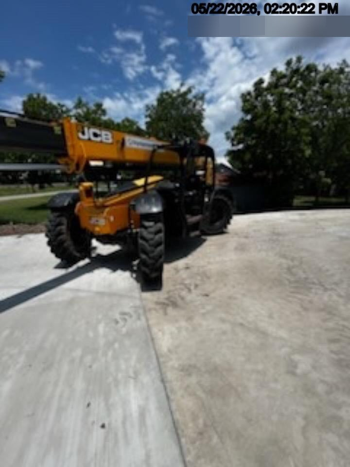 2019 JCB 509-42 74 HP w/Open ROPS, Beacon, Aux Hydraulics, LED Work lights, Solid Tires w/66" Carriage/60" Forks