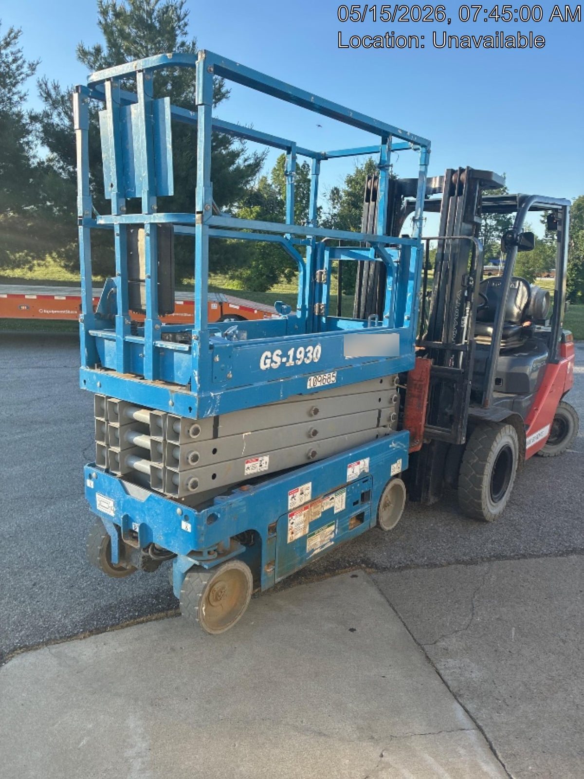 2020 Genie GS-1930 Solid Non Marking Tires, Beacon, Folding rails with half height swing gate, 800W Inverter