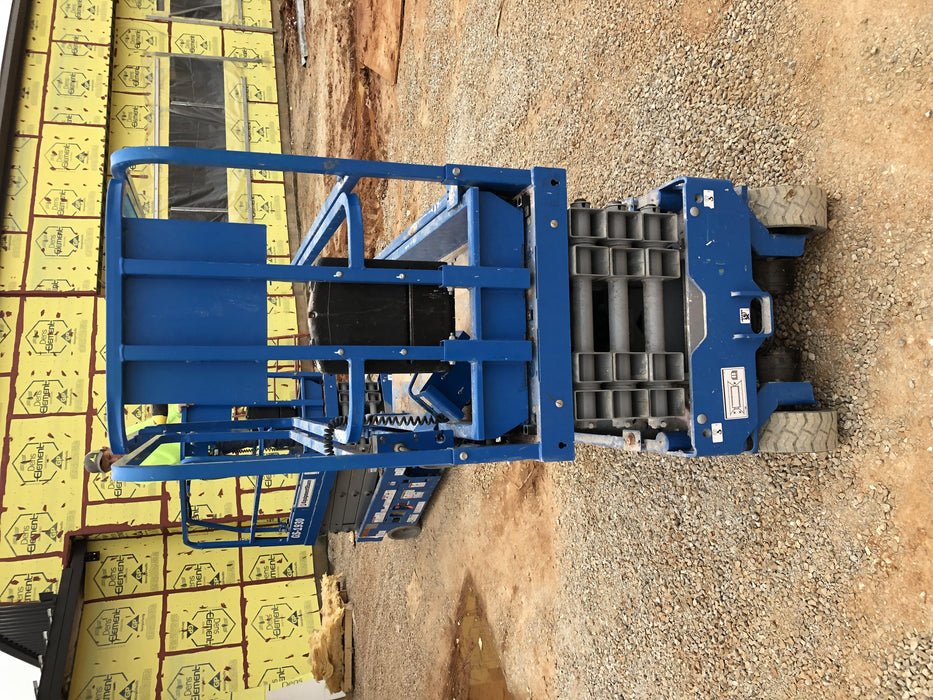 2019 Genie GS-1930 Fixed Rails with Chain Entry