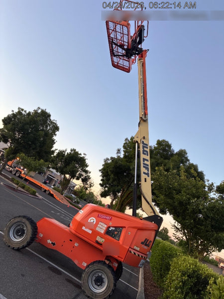 2020 JLG 400S