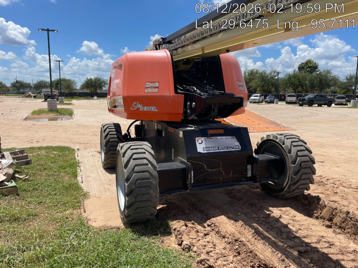 2023 JLG 660SJ