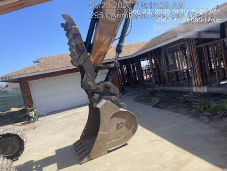2021 CASE CX210D