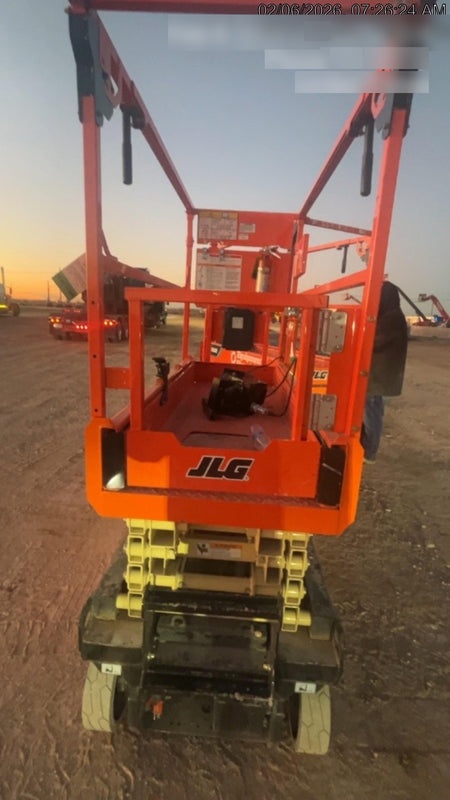 2025 JLG ES1932