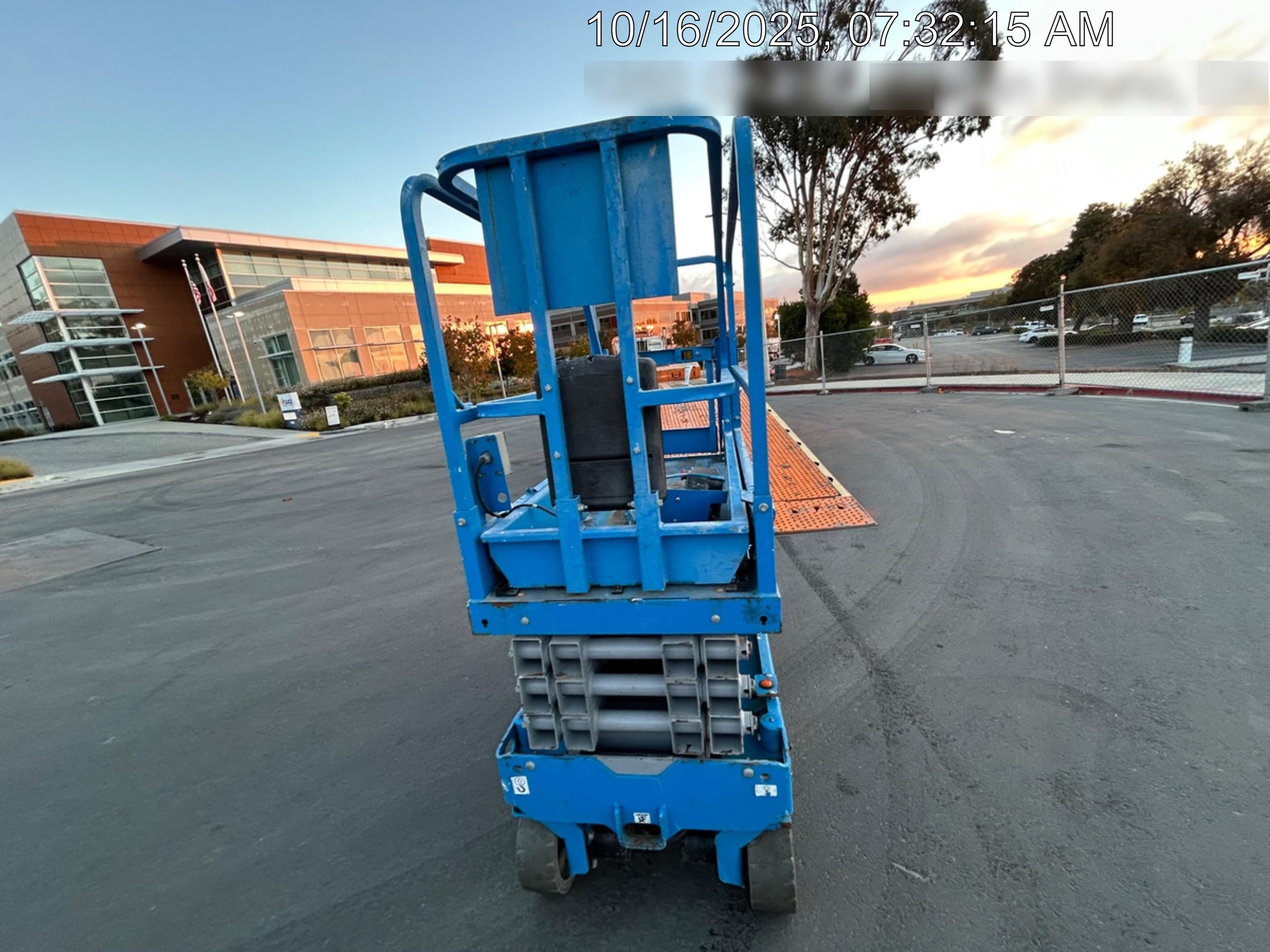 2019 Genie GS-1930 Half Height Swing Gate, 800W Inverter