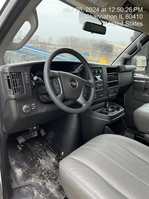 2023 CHEVROLET Express Van - Rental