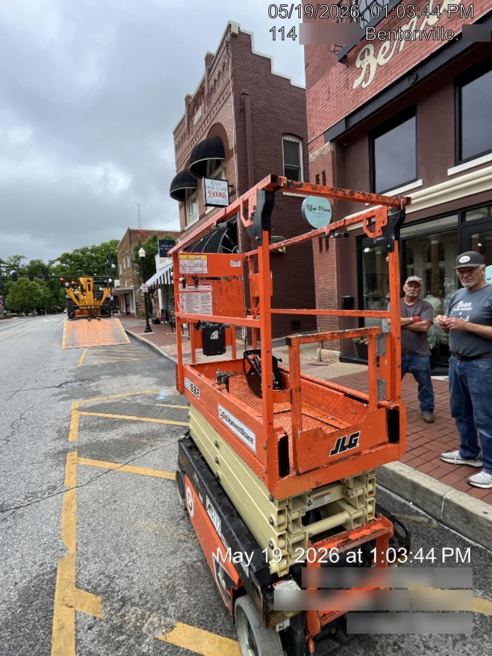 2021 JLG ES1932