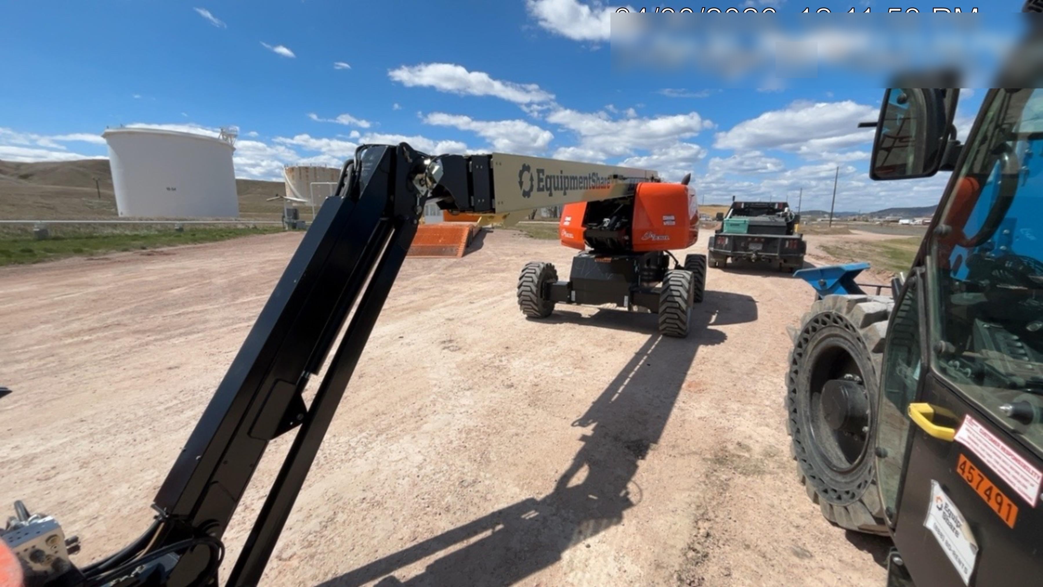 2025 JLG 660SJ