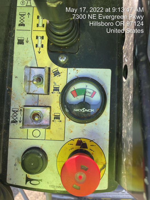 2020 Skyjack SJIII-3219 Solid NM Tires, Half height spring hinged entry gate, Dual Beacons, 800W Inverter