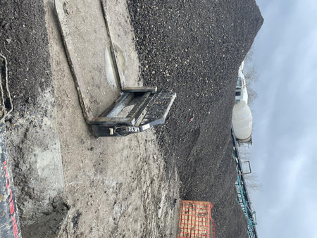 2016 EMKAY 48" Pallet Forks - EMKAY