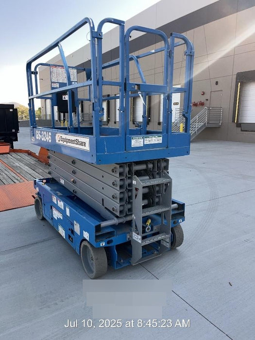 2020 Genie GS-3246 Standard, Folding full height swing gate, 800W Inverter