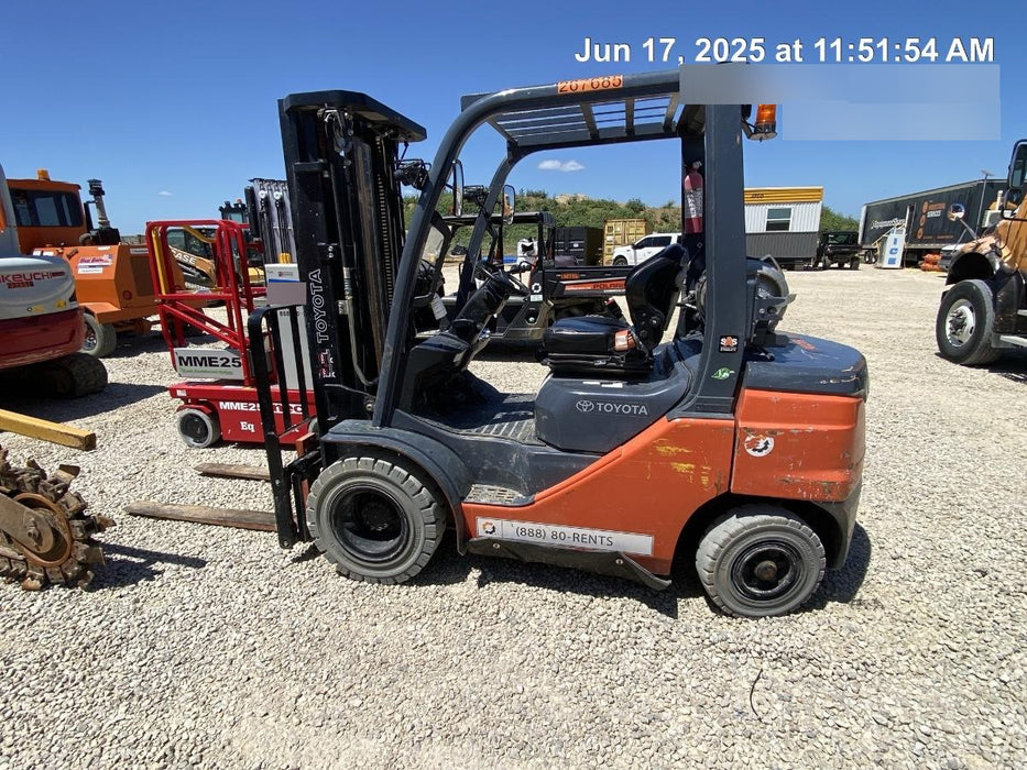 2022 TOYOTA 50-8FGU25