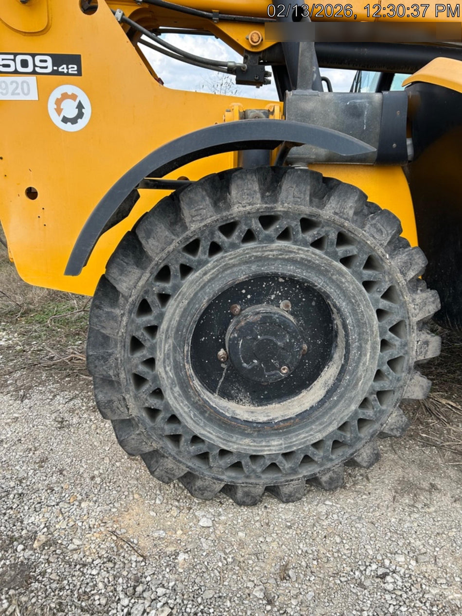 2020 JCB 509-42 Cab/Heat/Air, Solid Tires, Work Lights, Beacon, Aux Hydraulics, Back up Alarm, Lifting Eye, ES Decals