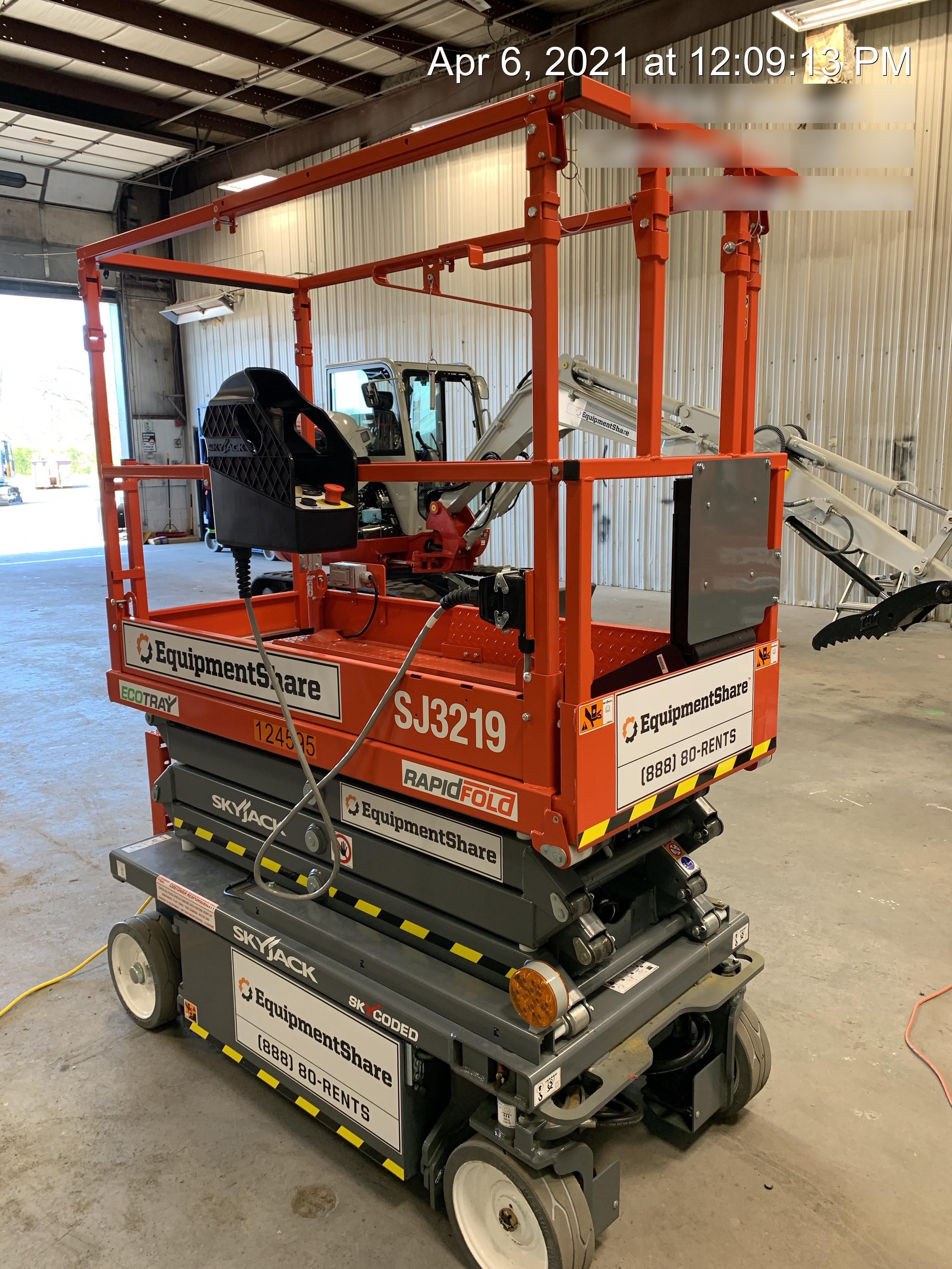 2021 SKYJACK SJ3219