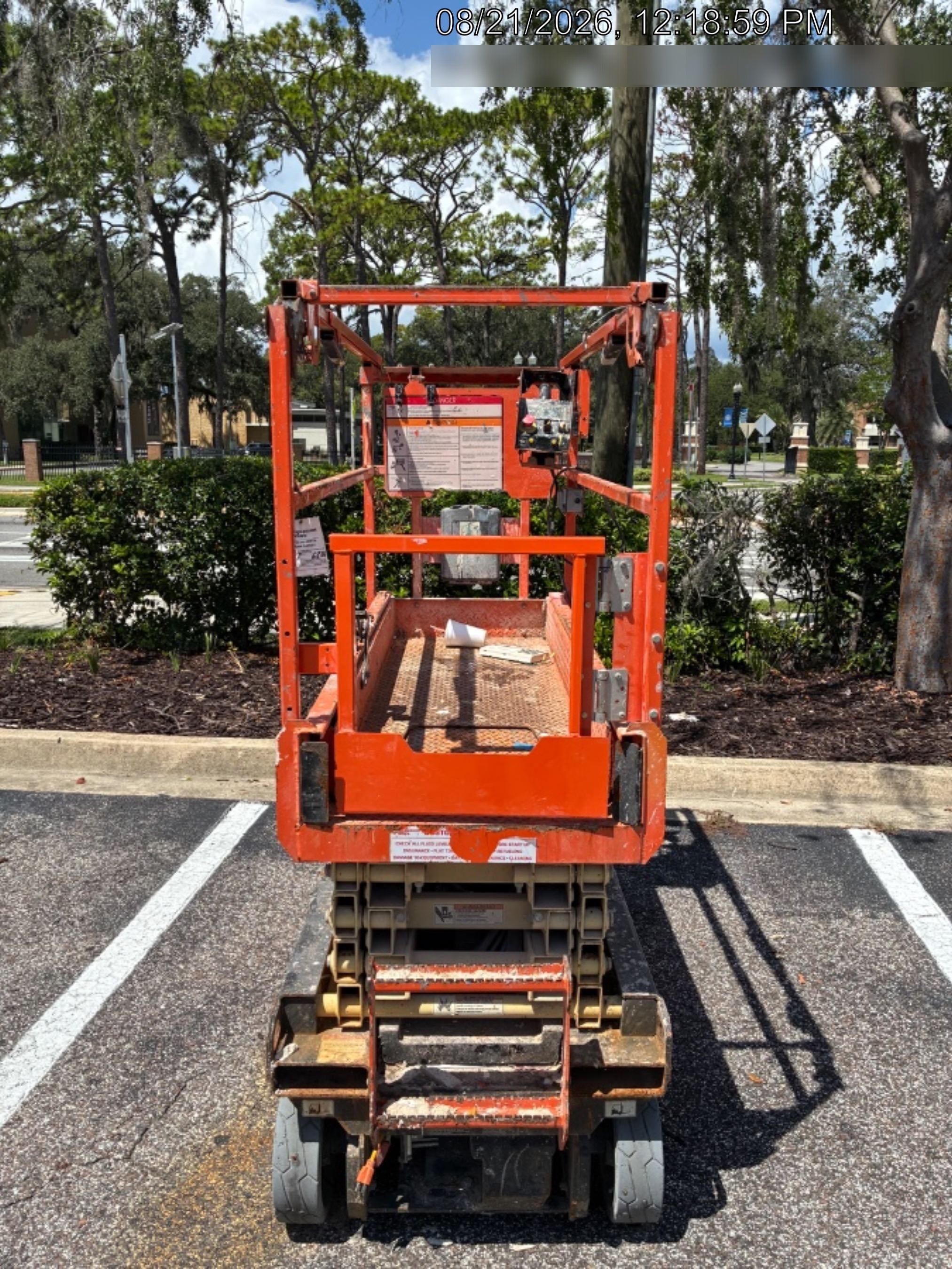 2022 JLG ES1932