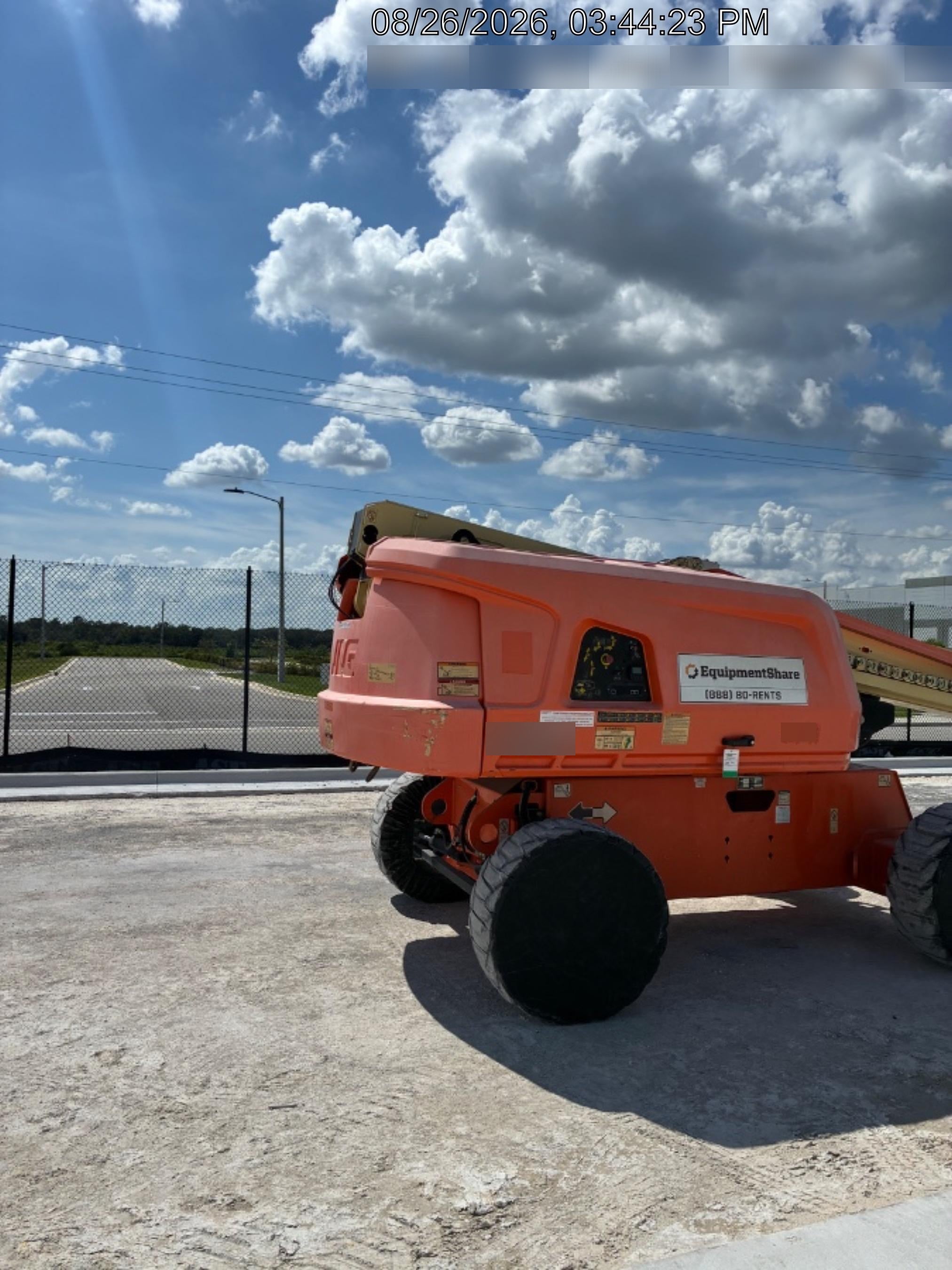 2019 JLG 660SJ