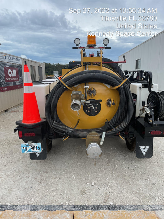 2022 VAC-TRON LP573XDT