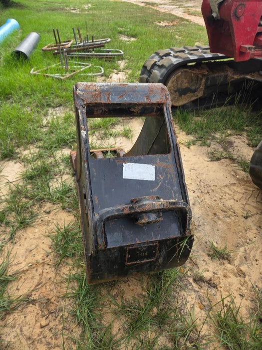 2025 TAG MANUFACTURING 18" HD Bucket - Tag