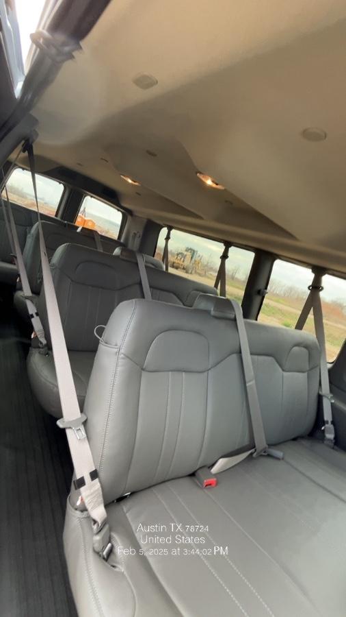 2025 CHEVROLET Express Van - Rental