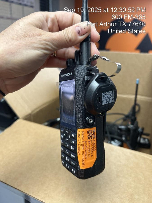 2023 MOTOROLA R7 DISPLAY