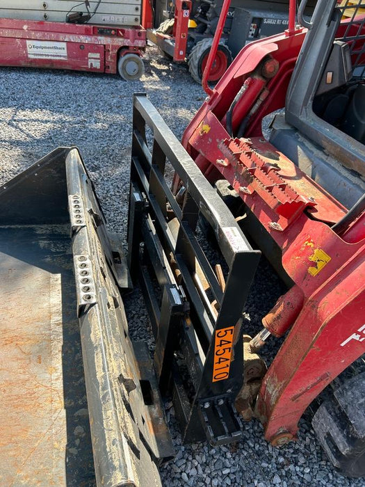 2025 ARROW MATERIAL HANDLING F5100CB - 72"