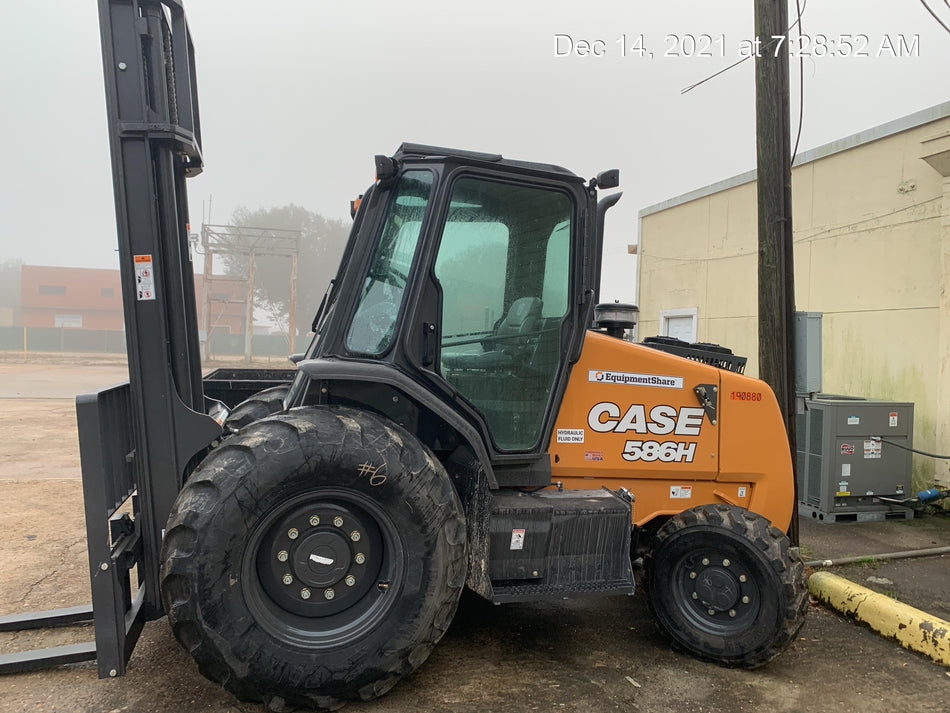 2021 CASE 586H