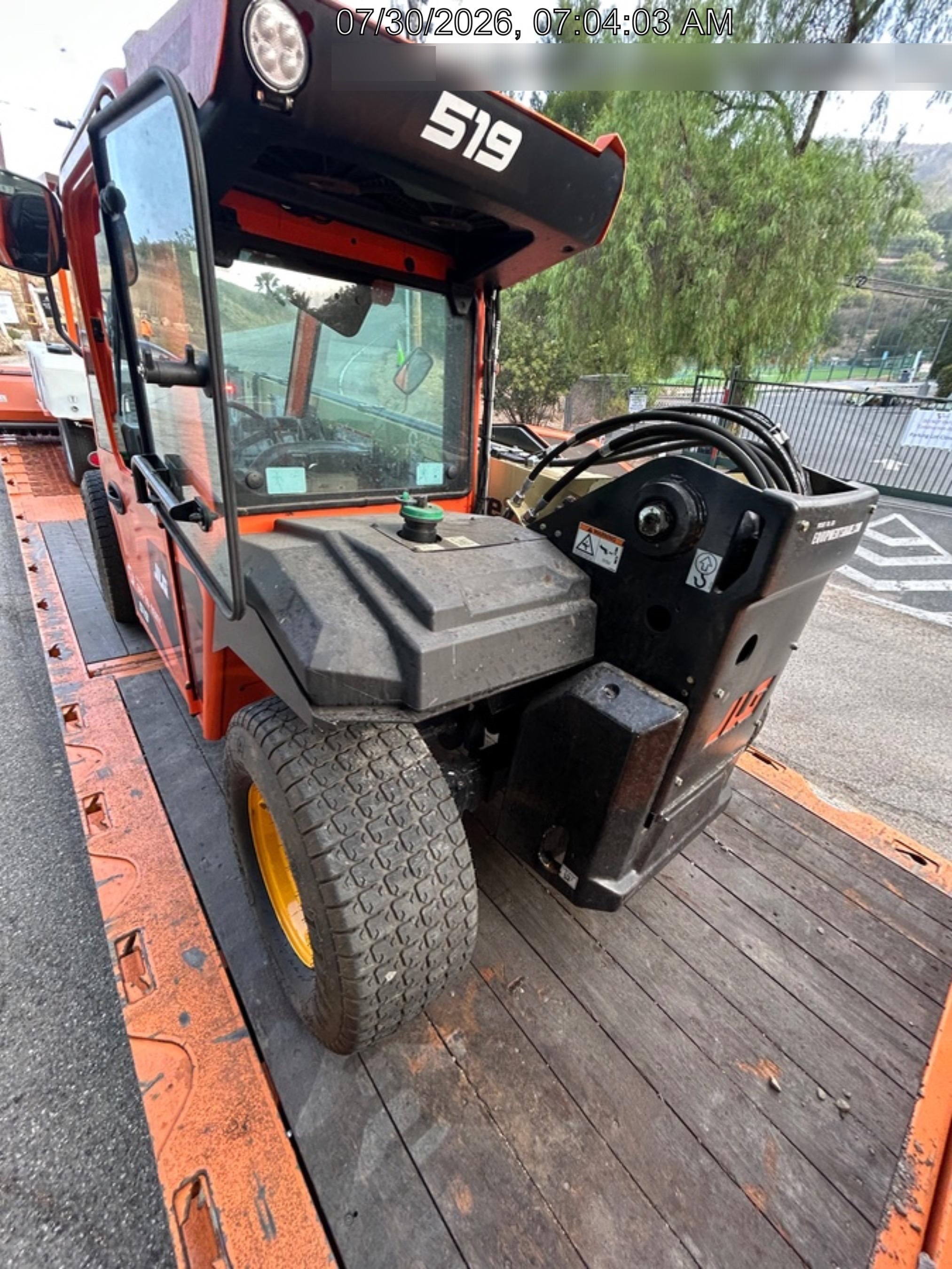 2025 JLG 519