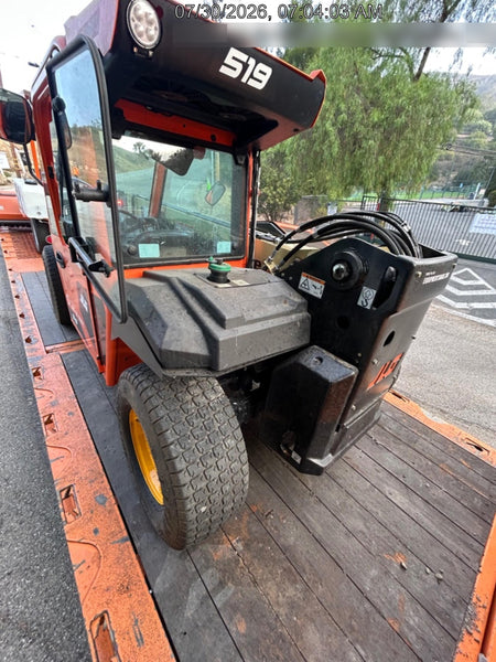 2025 JLG 519