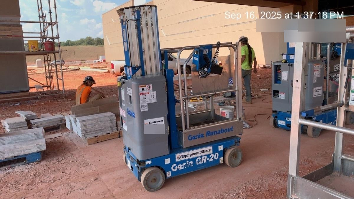 2023 GENIE GR-20