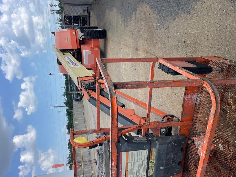 2019 JLG 660SJ