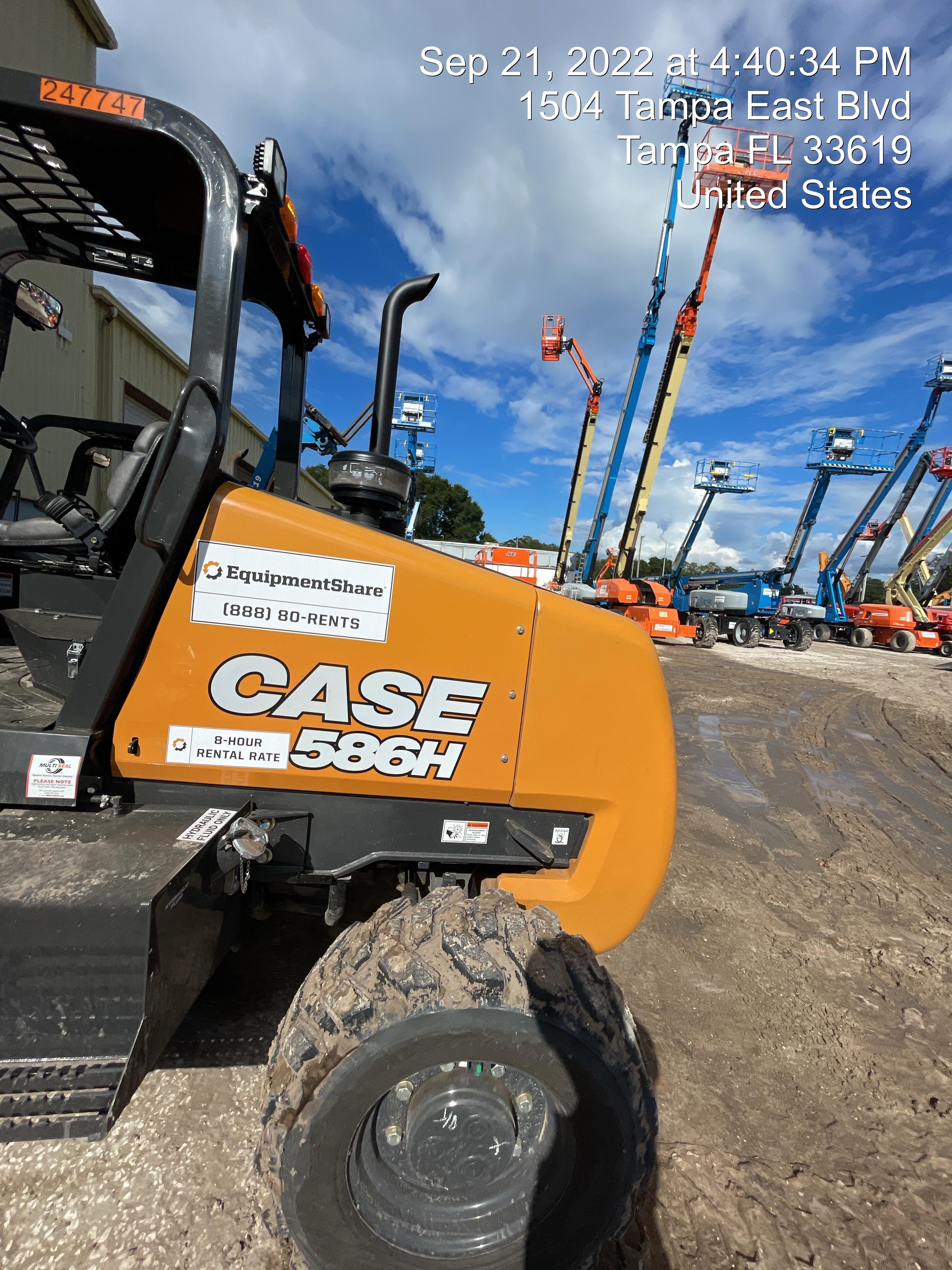 2022 CASE 586H