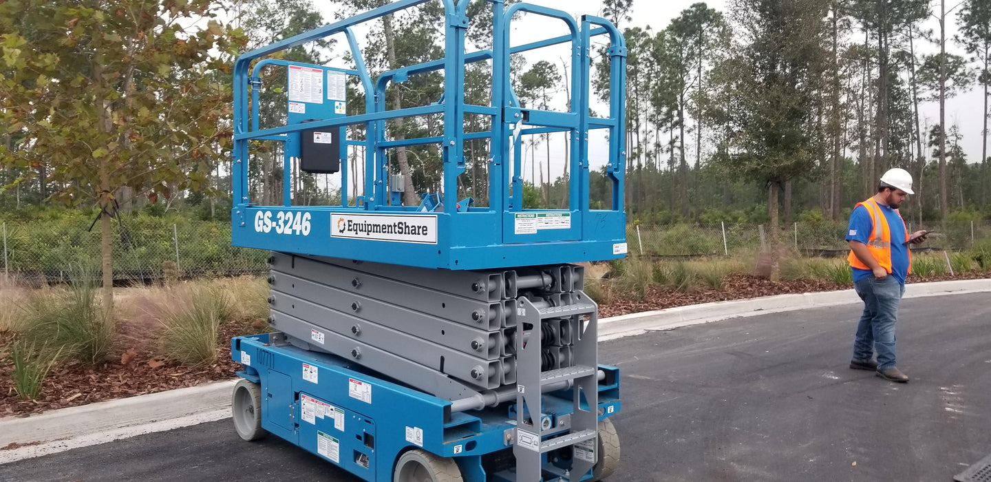 2020 Genie GS-3246 Standard, Folding full height swing gate