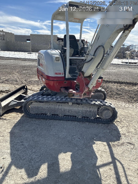 2023 TAKEUCHI TB235-2R