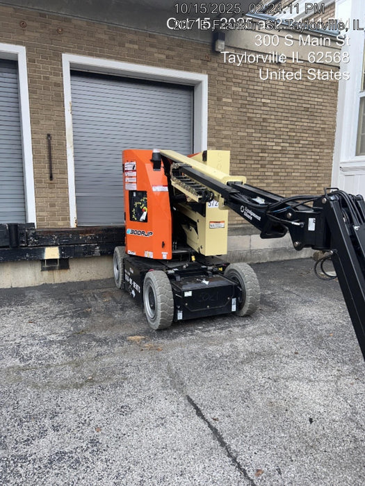2025 JLG E300AJP