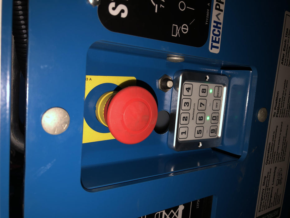 2020 Genie GS-1930 Solid Non Marking Tires, Beacon, Folding rails with half height swing gate, 800W Inverter