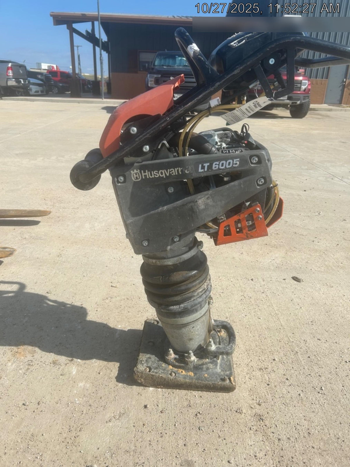 2025 HUSQVARNA LT6005