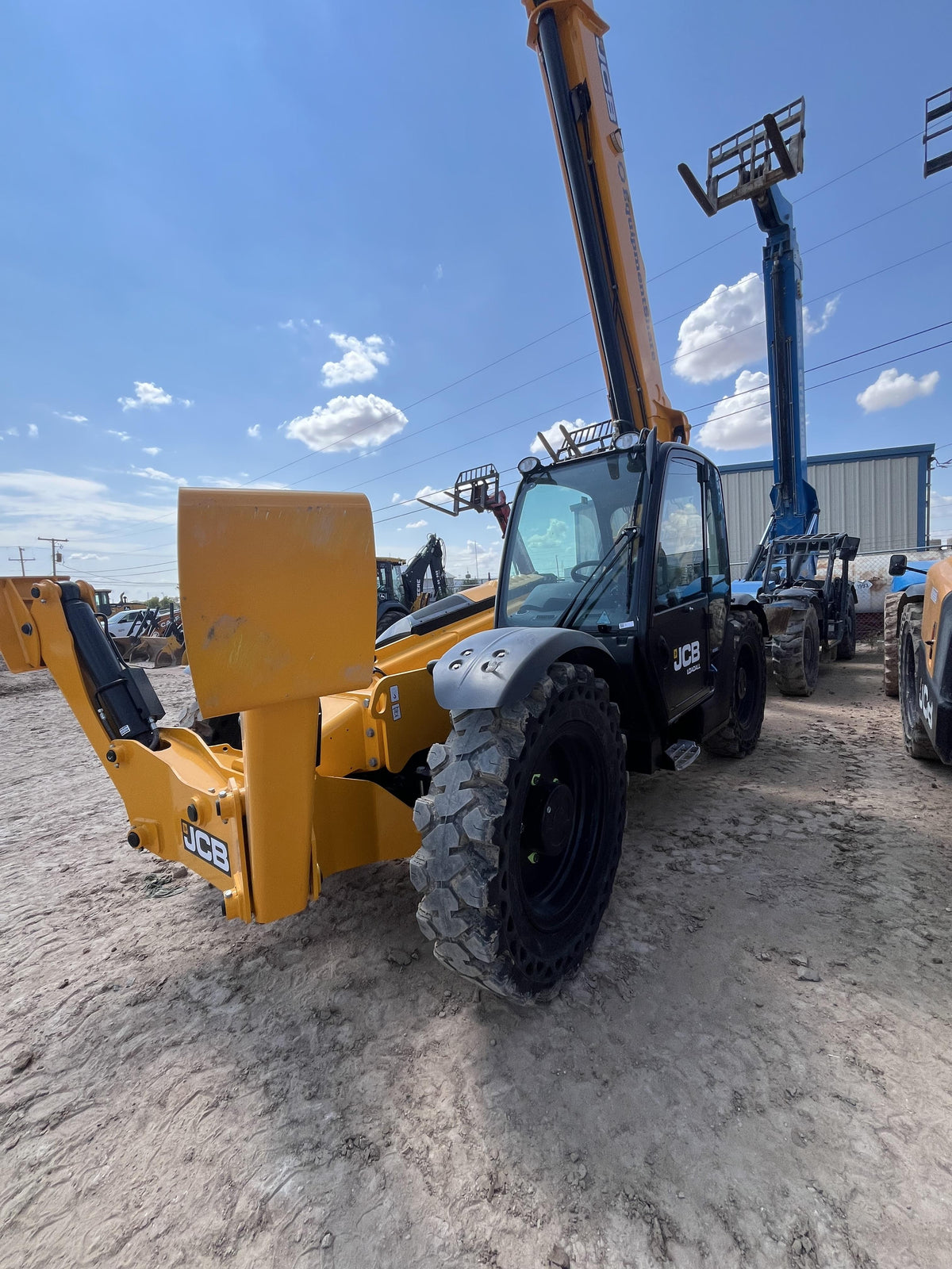 2026 JCB 512-56