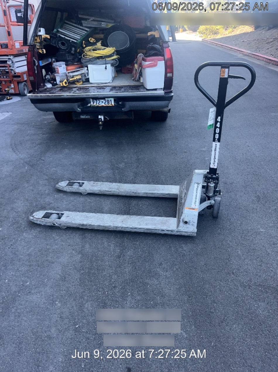2022 STRONGWAY 4400 lb Pallet Jack