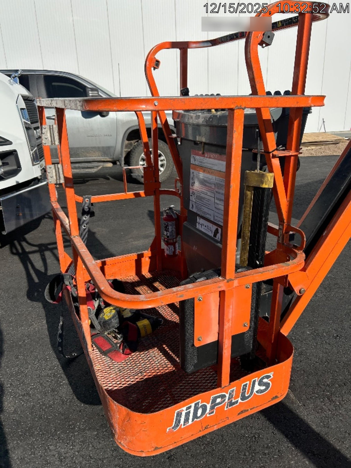 2019 JLG E400AJPN