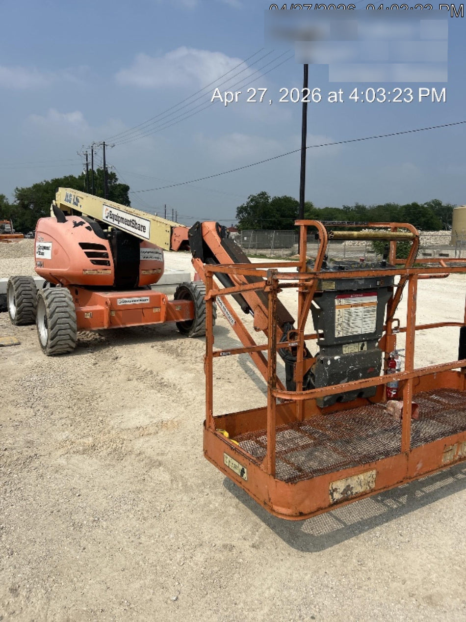 2019 JLG 600AJ