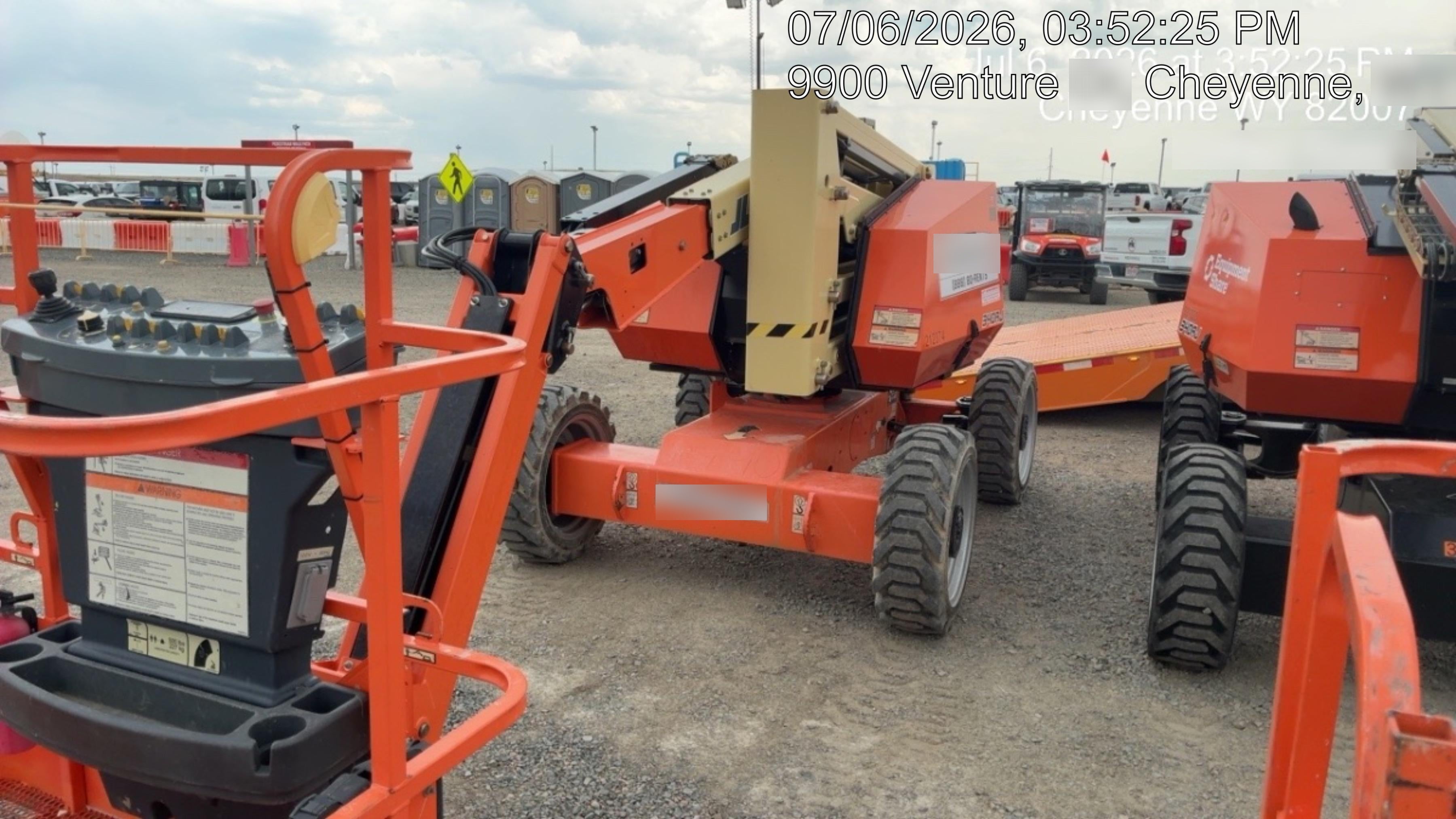 2022 JLG 340AJ