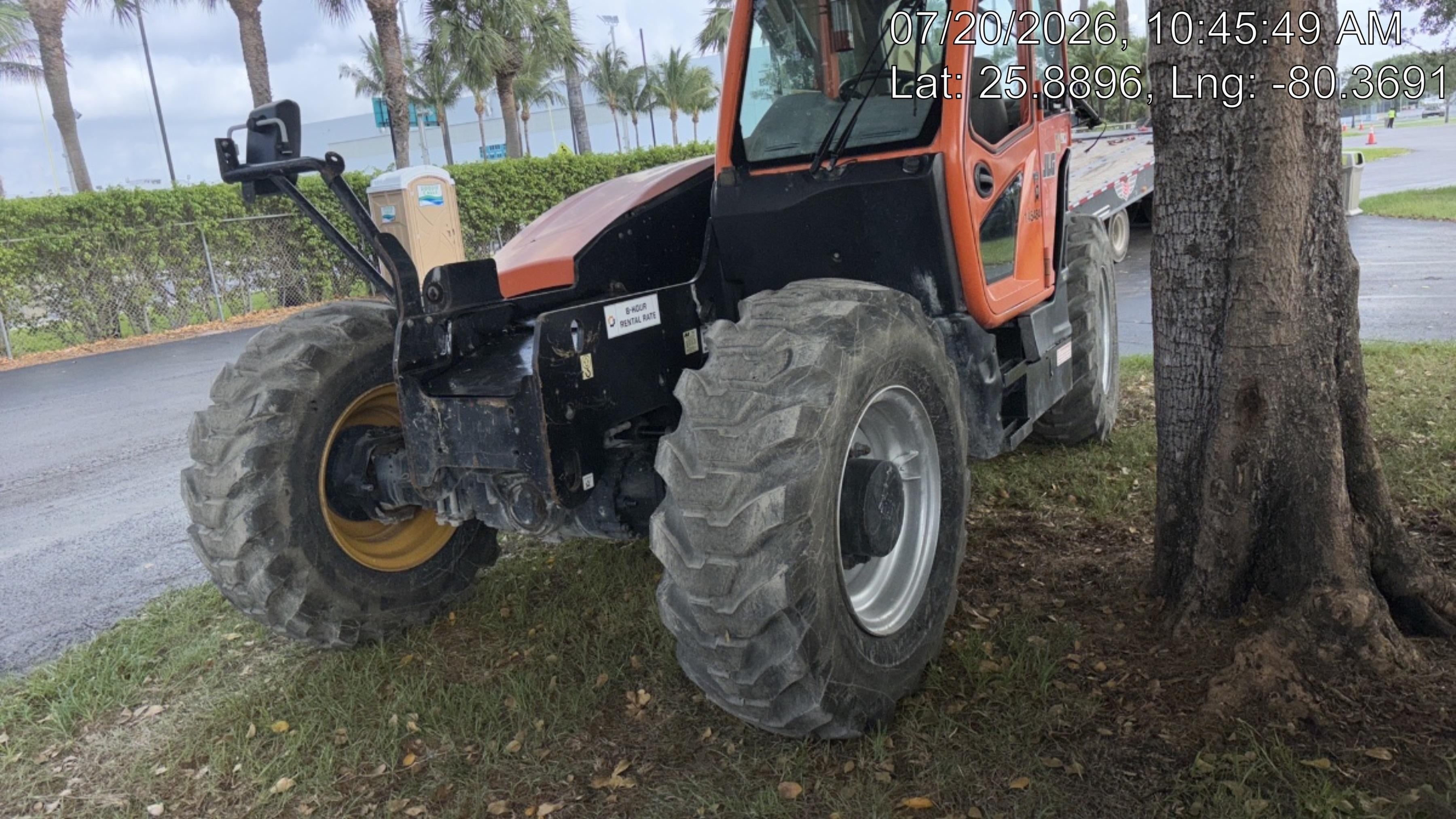 2021 JLG 1732
