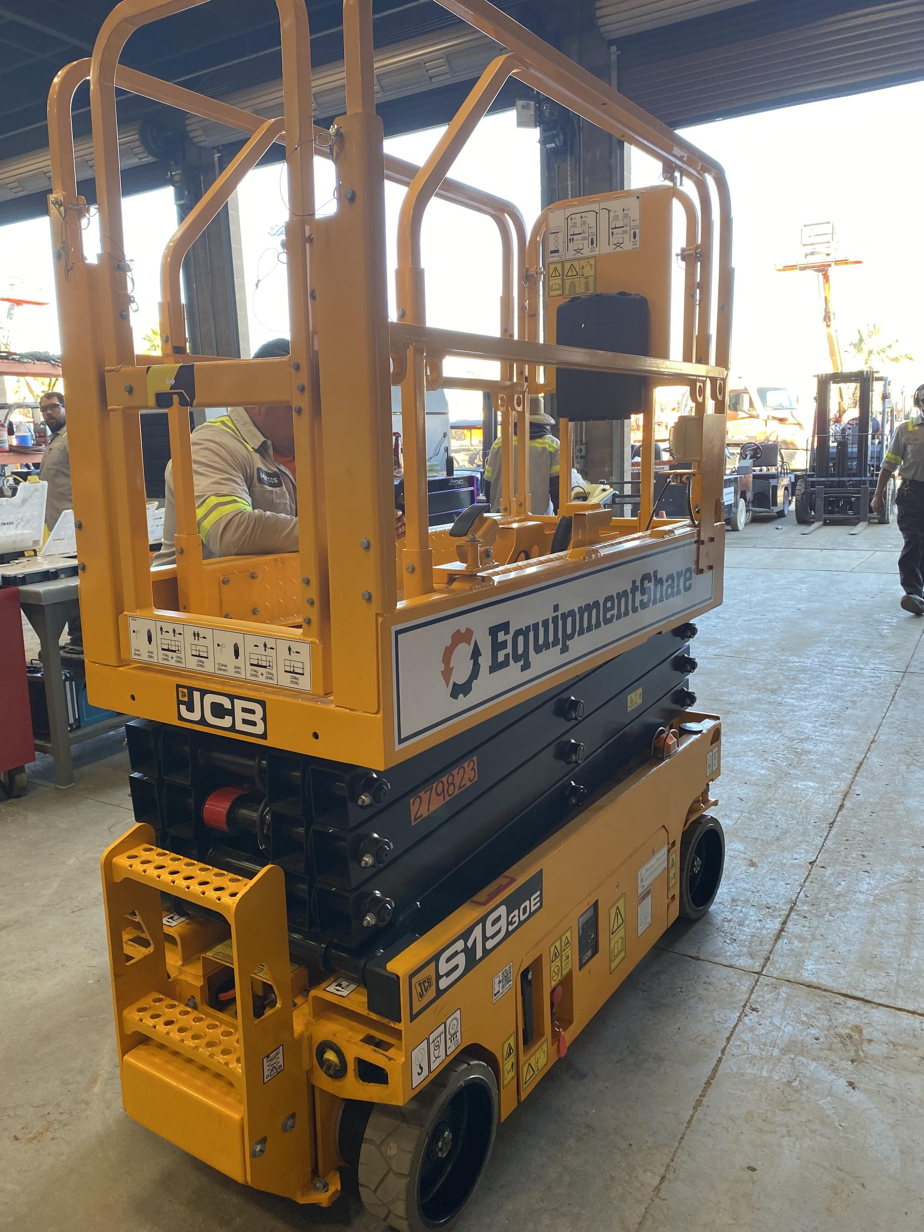 2023 JCB S1930E