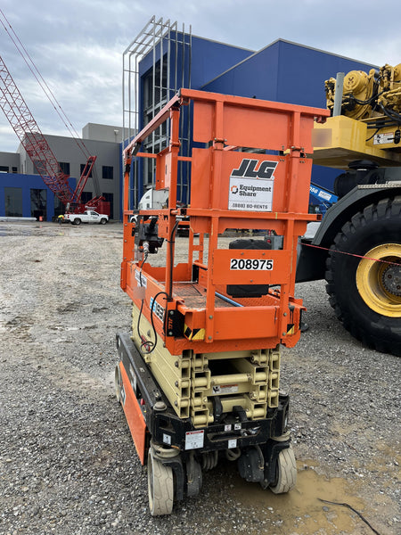 2022 JLG ES1932