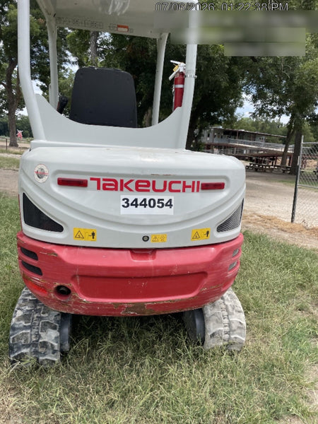 2023 TAKEUCHI TB235-2R