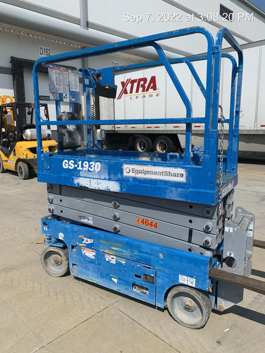 2020 Genie GS-1930 Fixed rails with chain entry gate - Pre A92.20