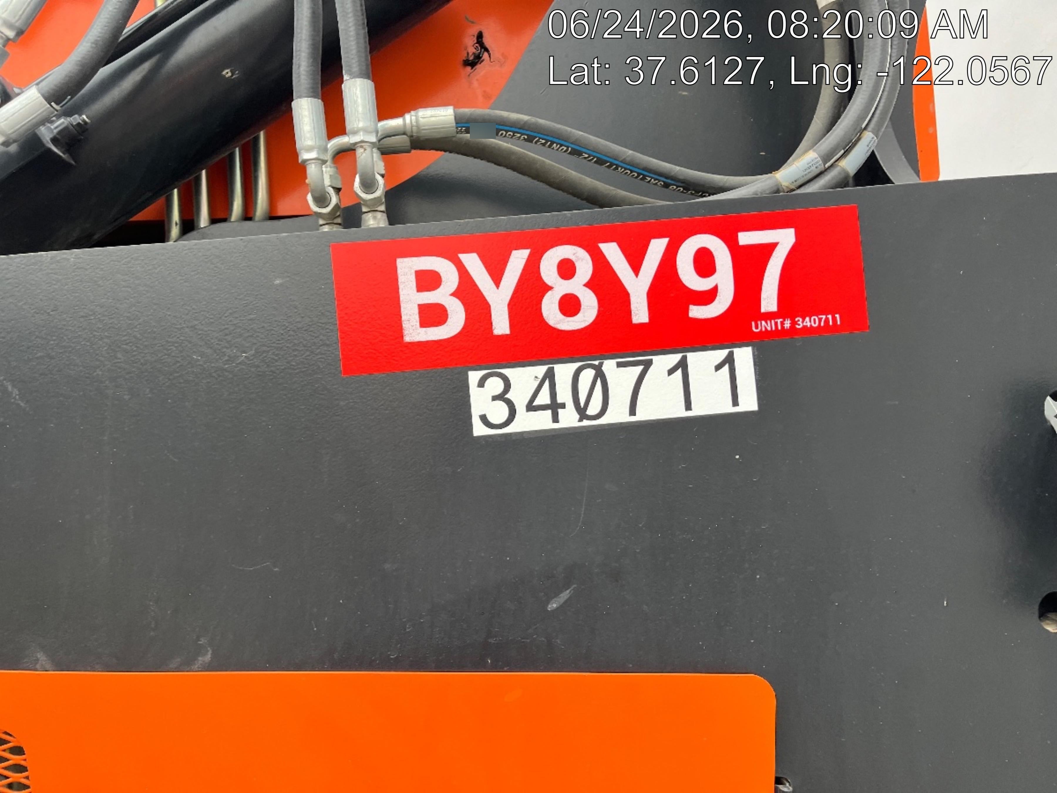 2023 SKYTRAK 8042