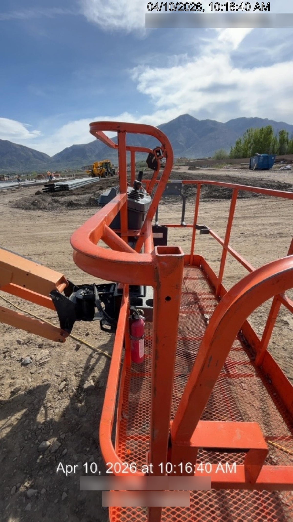 2023 JLG 460SJ